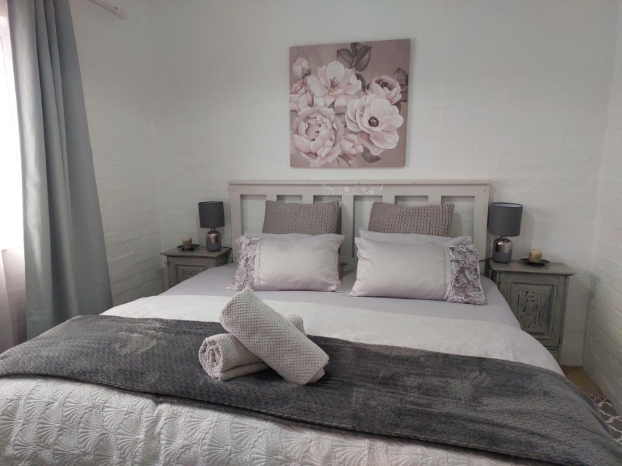 7 Bedroom Property for Sale in Stilbaai Wes Western Cape